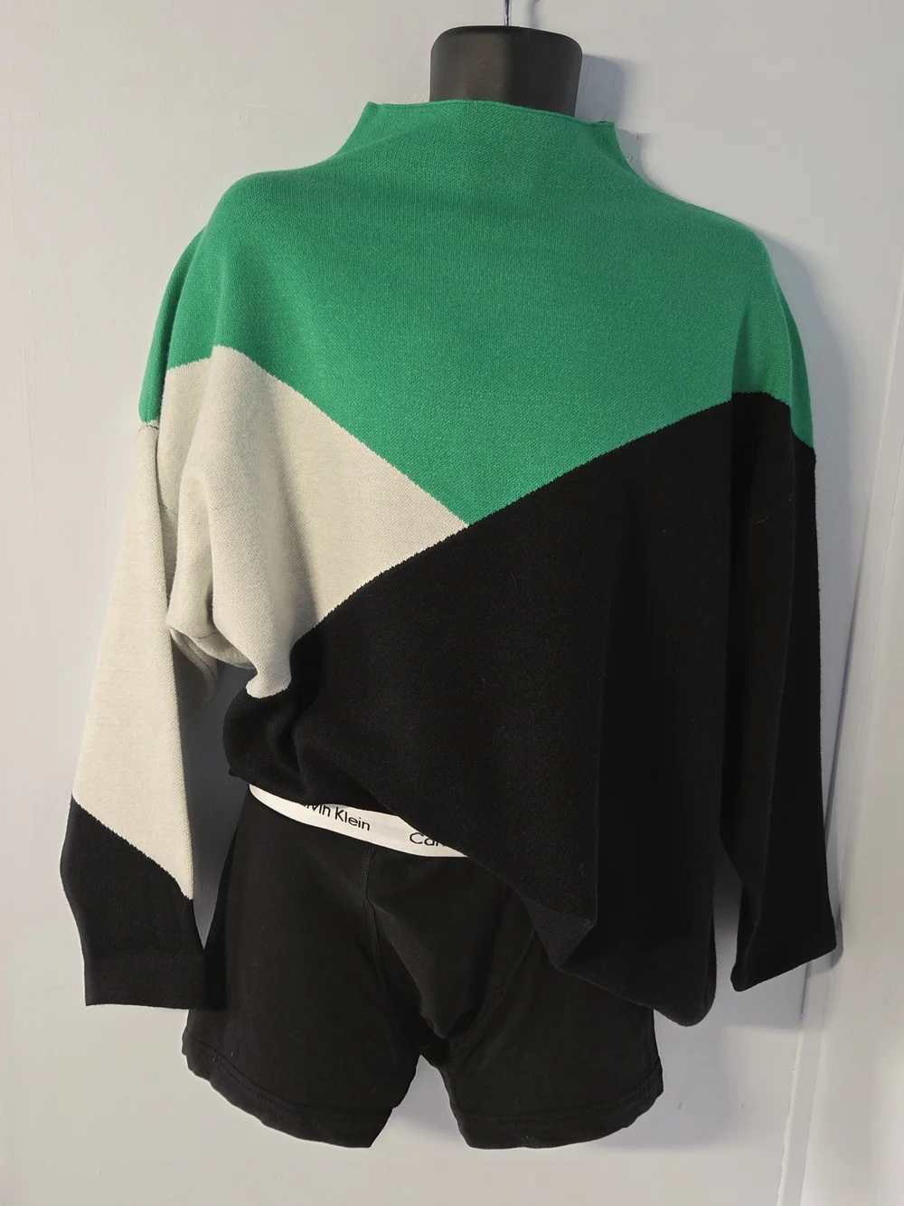 Tahari Green Black Colorblock Cowl Neck Sweater - Picture 3 of 6